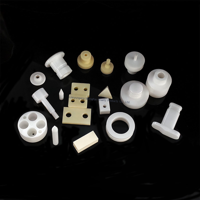 カスタマイズ可能な高温耐性 高精度 ±0.05mm 産業用陶磁アルミナ 不規則な形状の部品