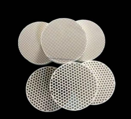 耐久性高い耐火性セラミックで,作業温度は1800°Cまで,環境に優しいアルミニウムセラミックは高温用途